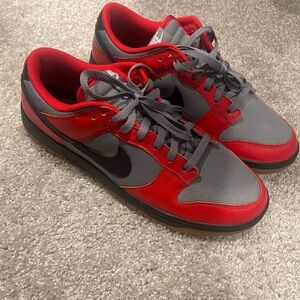 Nike Men's Red and Gray Sneakers
